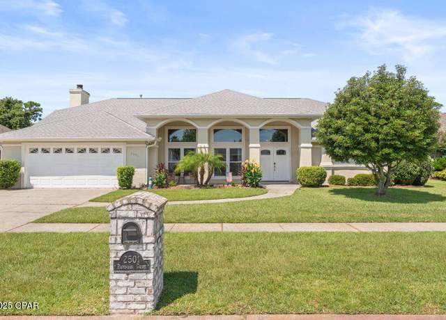 Property at 2501 Parkwood Dr, Panama City, FL 32405, 4 beds, 3 baths