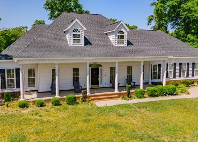 Property at 2845 Magnolia Blossom Ln, Marianna, FL 32446, 4 beds, 2.5 baths