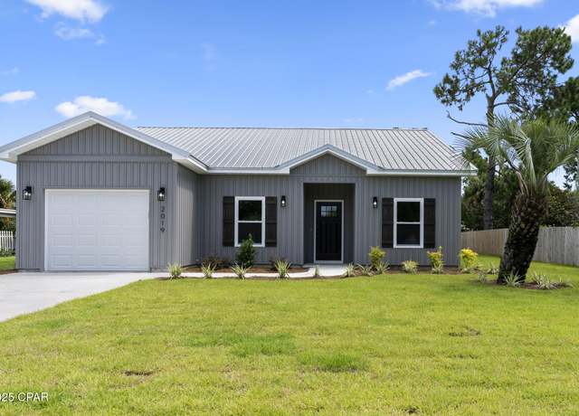 Property at 2019 Twin Oaks Dr, Panama City, FL 32408, 3 beds, 2 baths