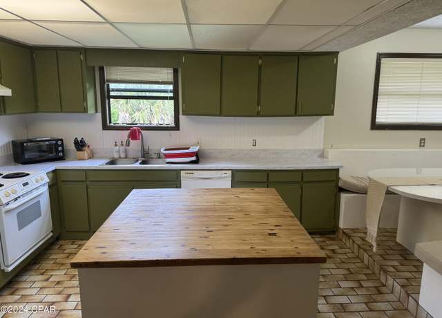 Property at 1704 Drake Ave, Panama City, FL 32405, 3 beds, 2 baths