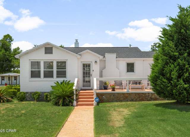 Property at 221 N Cove Blvd, Panama City, FL 32401, 4 beds, 2 baths