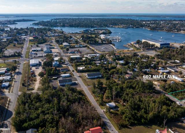 Property at 607 Maple Ave, Panama City, FL 32401