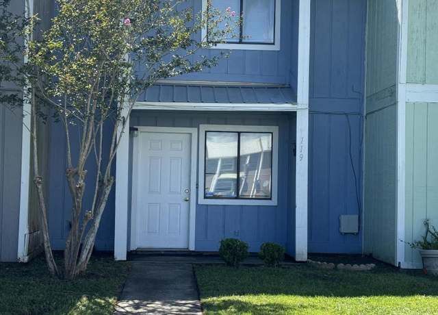 Property at 119 Cheri Ln, Panama City, FL 32404, 2 beds, 1.5 baths