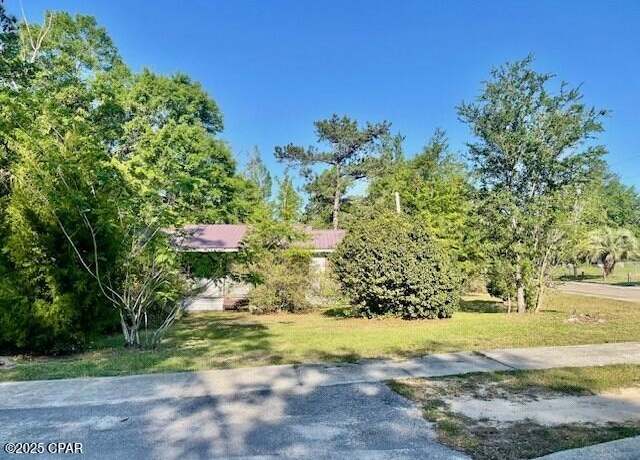 Property at 1972 Lockey Ave, Sneads, FL 32460, 4 beds, 1 bath