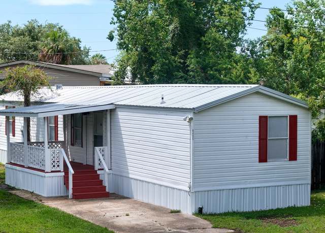 Property at 6421 Big Daddy Dr, Panama City Beach, FL 32407, 3 beds, 2 baths
