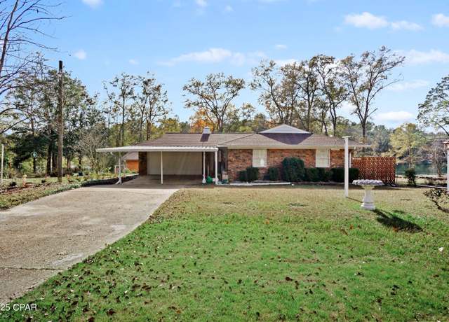 Property at 2674 Robin Hood Ln, Bonifay, FL 32425, 3 beds, 2 baths