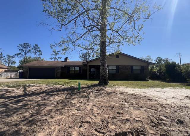 Property at 1211 Tuscany Rd, Panama City, FL 32405, 3 beds, 2 baths