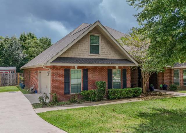 Property at 12812 Merial Pass, Panama City, FL 32409, 4 beds, 2 baths