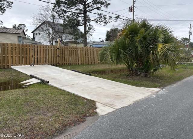 Property at 6819 Big Daddy Dr, Panama City Beach, FL 32407, 2 beds, 2 baths