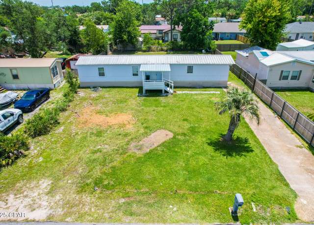 Property at 2611 Willow Oak Ct, Panama City, FL 32408, 2 beds, 2 baths