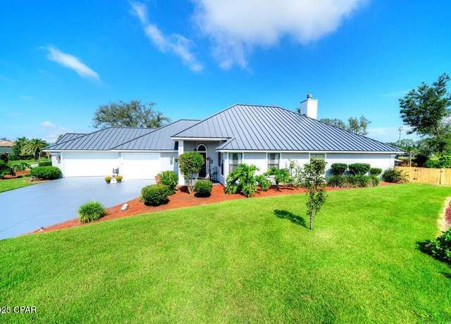 Property at 625 Amberjack Dr, Panama City, FL 32408, 4 beds, 2 baths