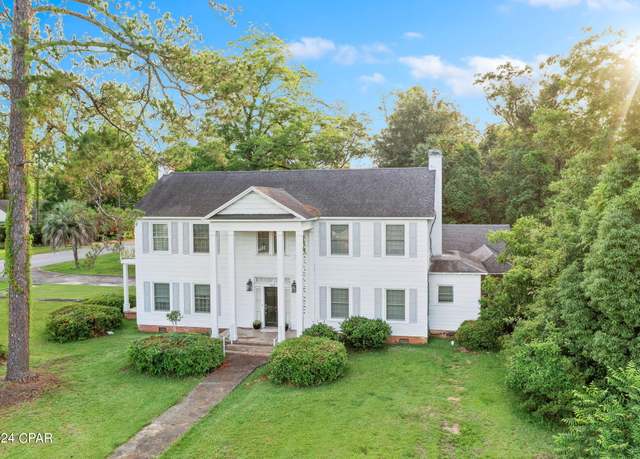Property at 703 N Waukesha St, Bonifay, FL 32425, 4 beds, 3 baths