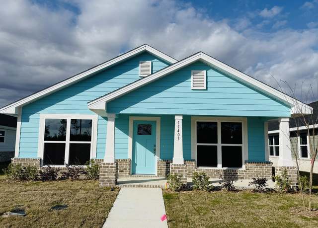 Property at 11405 Godart St, Panama City, FL 32404, 3 beds, 2 baths