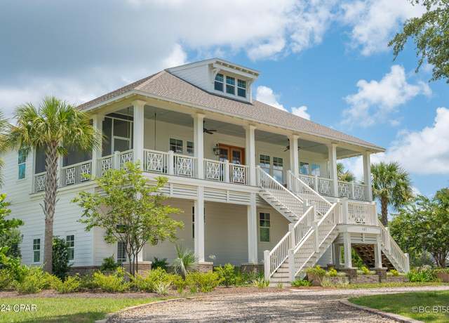 Property at 107 Dupont Dr, Port St Joe, FL 32456, 4 beds, 3 baths