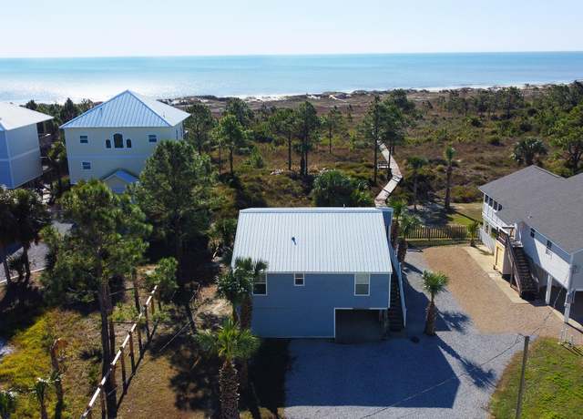 Property at 320 Moonrise Ave, Port St Joe, FL 32456, 3 beds, 3 baths