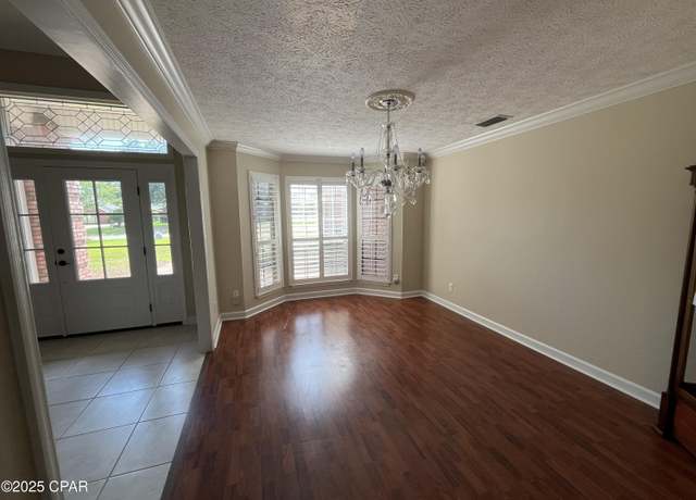Property at 3209 Country Club Dr, Lynn Haven, FL 32444, 5 beds, 3 baths