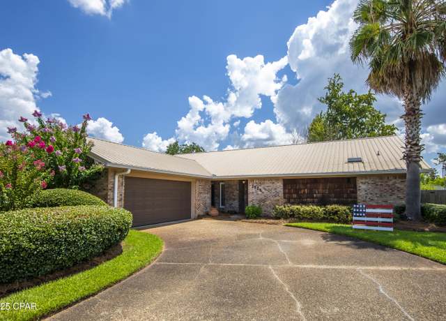 Property at 2904 Fairmont Dr, Panama City, FL 32405, 4 beds, 3 baths