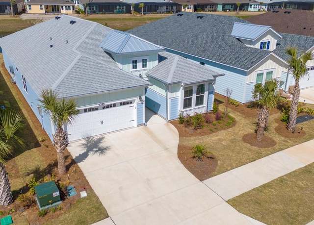 Property at 9526 Paradise Dr, Panama City Beach, FL 32413, 3 beds, 2.5 baths