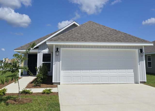 Property at 8305 Park Place Dr, Panama City, FL 32404, 3 beds, 2 baths