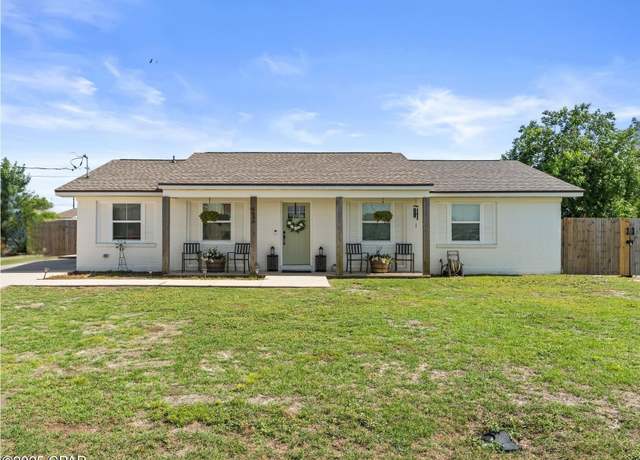 Property at 5626 N Lakewood Dr, Panama City, FL 32404, 3 beds, 2 baths