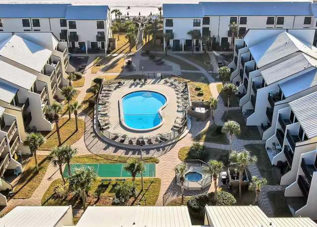 Property at 5717 Thomas Unit C146, Panama City, FL 32408, 1 bed, 1.5 baths