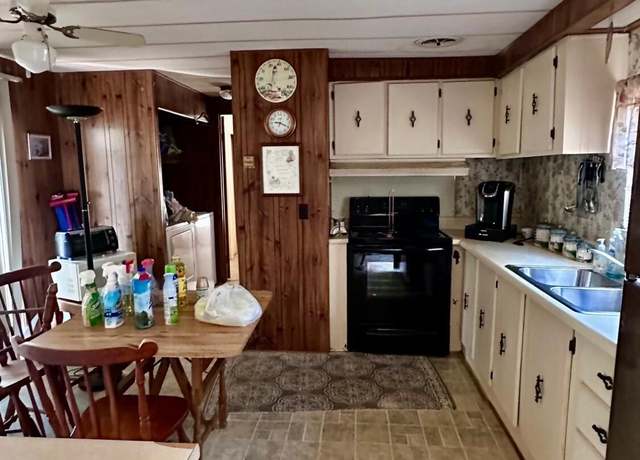Property at 331 Hibiscus Dr, Panama City Beach, FL 32413, 2 beds, 2 baths