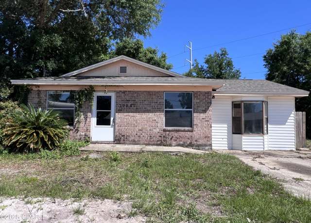 Property at 2004 Pritchard St, Panama City, FL 32405, 3 beds, 2 baths