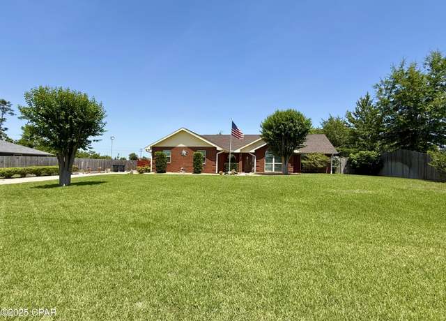 Property at 5424 Olympia Dr, Panama City, FL 32404, 3 beds, 2 baths