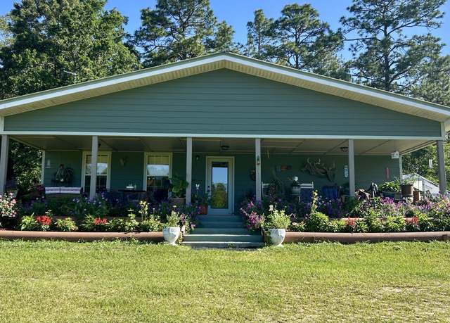 Property at 4264 Cleveland Rd, Milton, FL 32570, 2 beds, 2 baths