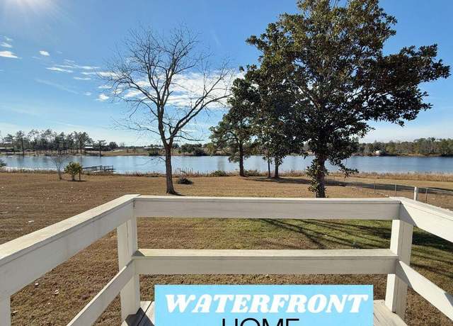 Property at 537 Mcpherson Dr, Alford, FL 32420, 3 beds, 2 baths