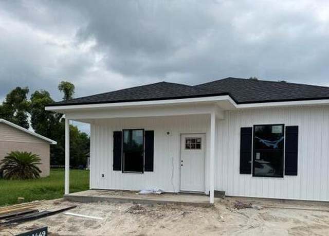 Property at 2601 E 6th St, Panama City, FL 32401, 3 beds, 2 baths