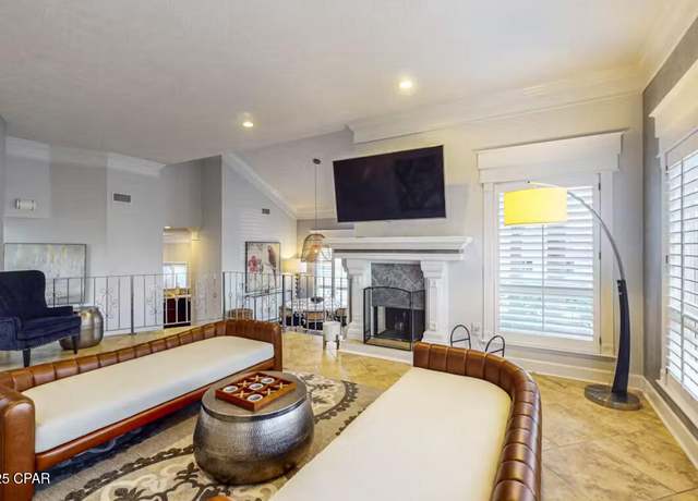 Property at 365 Wahoo Rd, Panama City, FL 32408, 3 beds, 2.5 baths