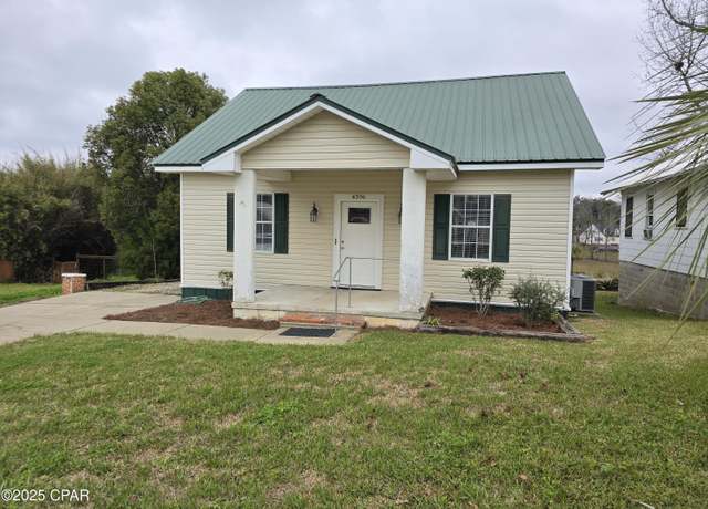 Property at 4396 Florence Dr, Marianna, FL 32446, 3 beds, 2.5 baths