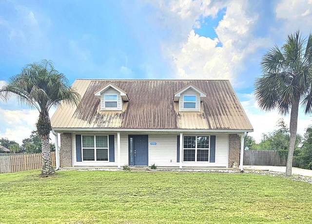 Property at 7202 Ranier St, Panama City, FL 32404, 3 beds, 2.5 baths