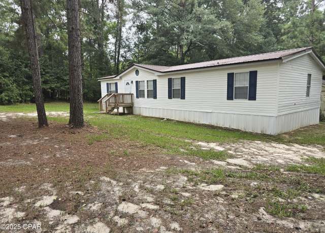 Property at 1001 General St, Havana, FL 32333, 3 beds, 2 baths
