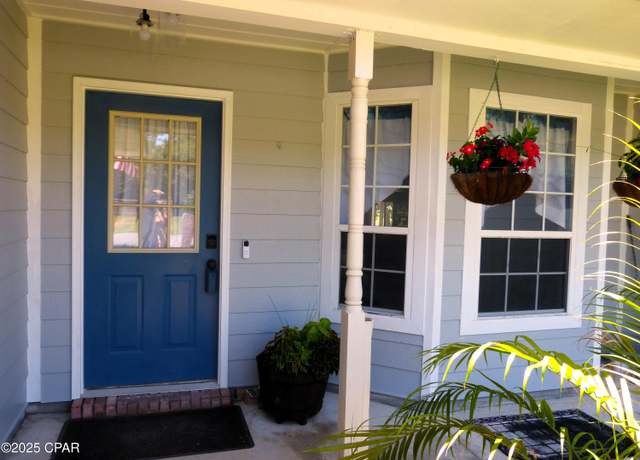 Property at 223 E Eagle Dr, Panama City Beach, FL 32407, 3 beds, 2.5 baths