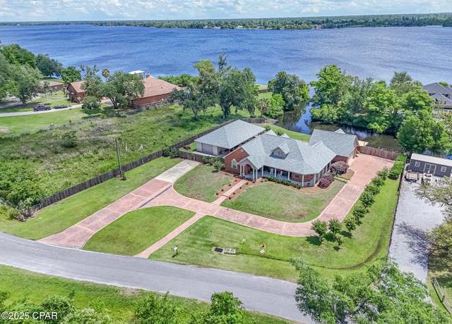 Property at 7004 Paul Conrad Dr, Panama City, FL 32409, 3 beds, 3.5 baths