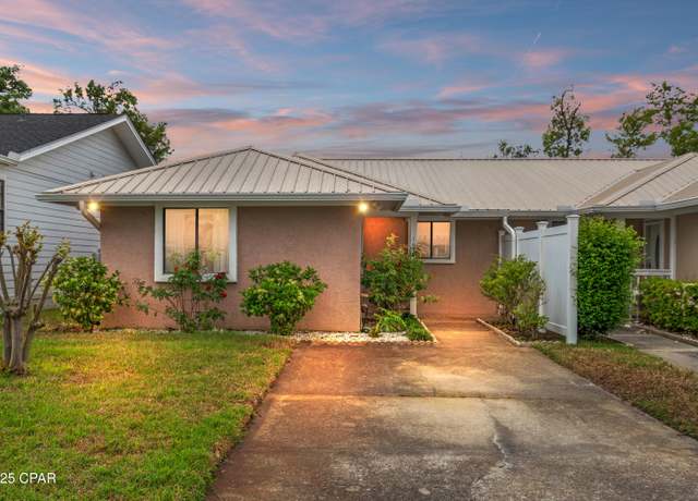 Property at 1025 W 11th Ct, Panama City, FL 32401, 3 beds, 2 baths