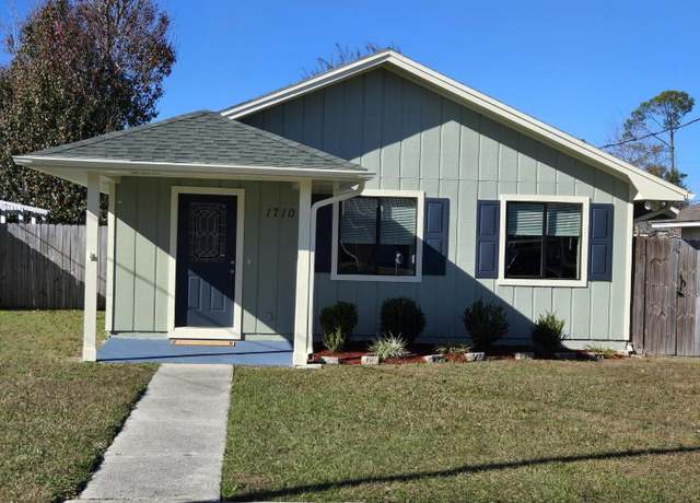 Property at 1710 Illinois Ave, Lynn Haven, FL 32444, 3 beds, 2 baths