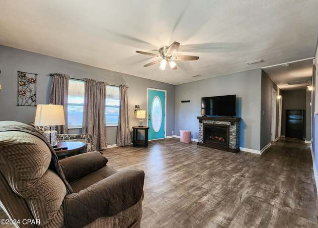 Property at 2706 E 9th St, Panama City, FL 32401, 3 beds, 2 baths