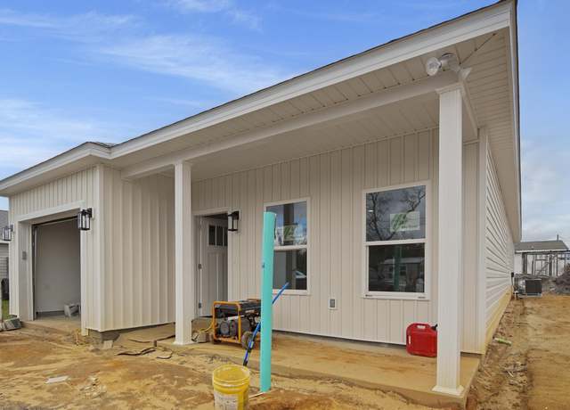 Property at 2723 Hyde Ave, Panama City, FL 32405, 3 beds, 2 baths