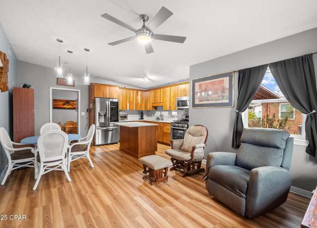 Property at 2105 W Norwood Dr, Panama City, FL 32405, 2 beds, 1 bath