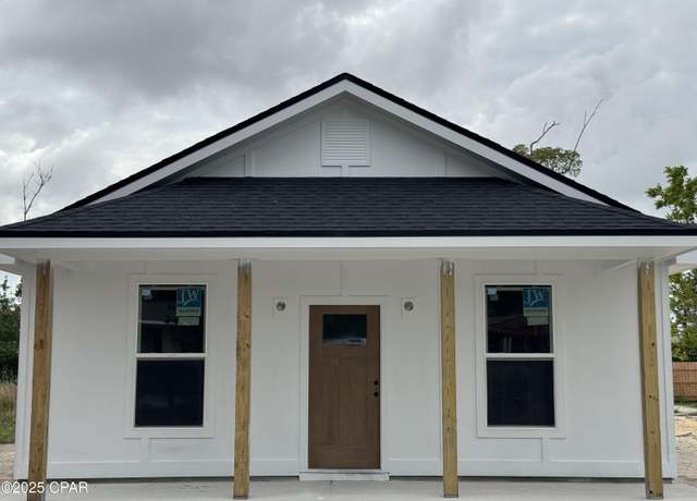 Property at 1214 Hamilton Ave, Panama City, FL 32401, 3 beds, 2 baths