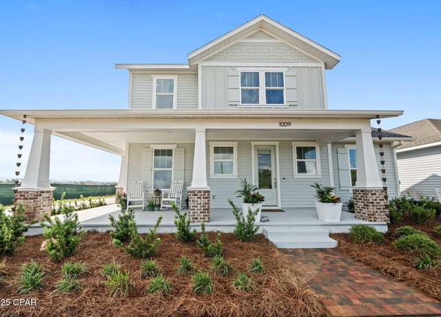 Property at 1009 N Discovery Loop, Panama City, FL 32405, 4 beds, 2.5 baths
