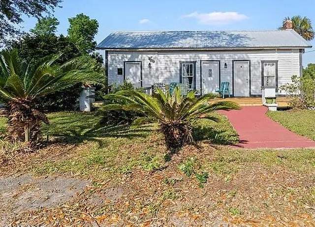 Property at 325 N Gray Ave, Panama City, FL 32401, 3 beds, 1.5 baths