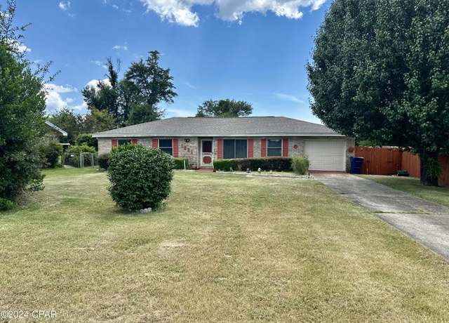 Property at 1021 W W 28th Pl Pl, Panama City, FL 32405, 3 beds, 2 baths