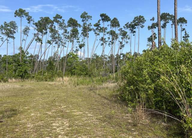 Property at 9712 Sweetfield Ln, Southport, FL 32409