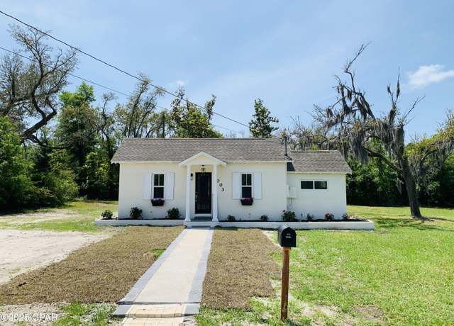 Property at 1003 E 8th St, Lynn Haven, FL 32444, 2 beds, 2 baths
