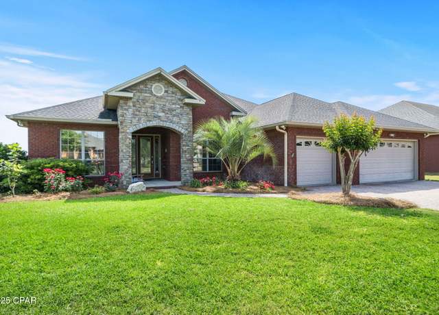 Property at 207 Waterford Dr, Lynn Haven, FL 32444, 4 beds, 3 baths