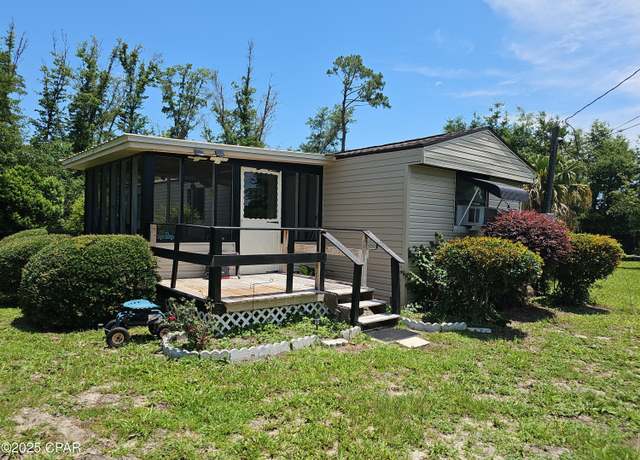 Property at 4026 Iris Ln, Panama City, FL 32404, 2 beds, 1 bath